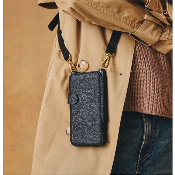Bandolier 15 pro max  Hailey folio  crossbody iphone case/belt/strap set - Picture 1 of 11